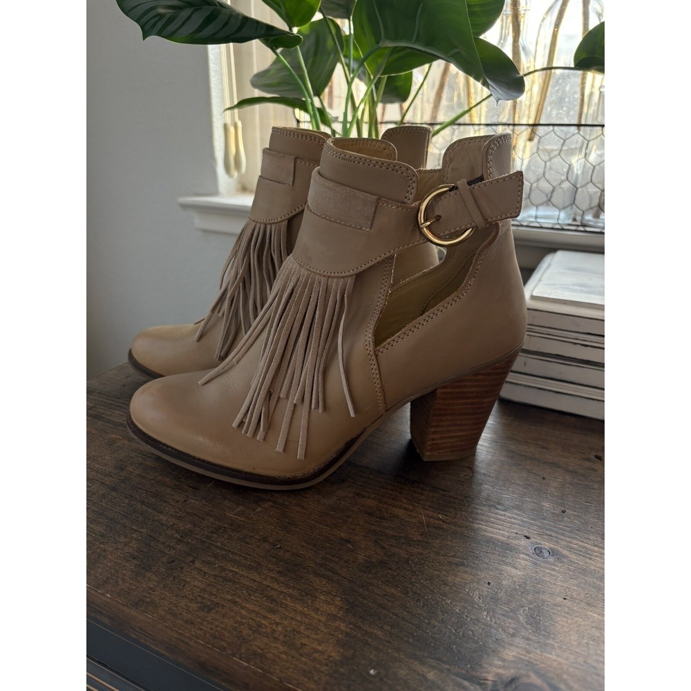 SBicca Leather Fringe Bootie Taupe Buckle Hippy Cowgirl Festival SZ 8